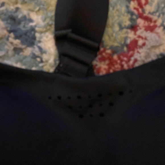 Athleta-34 DD- black shorts bra - Picture 2 of 8